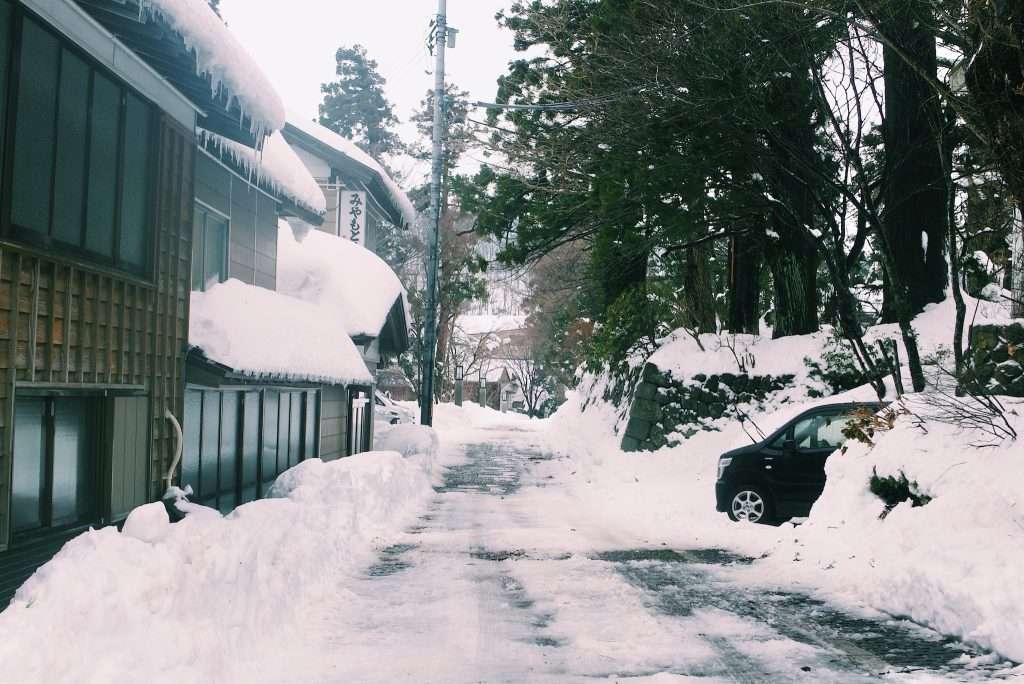 snowshoeing tại núi Daisen