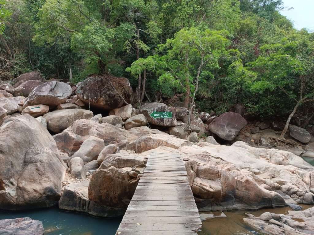 thác Ba Hồ Nha Trang