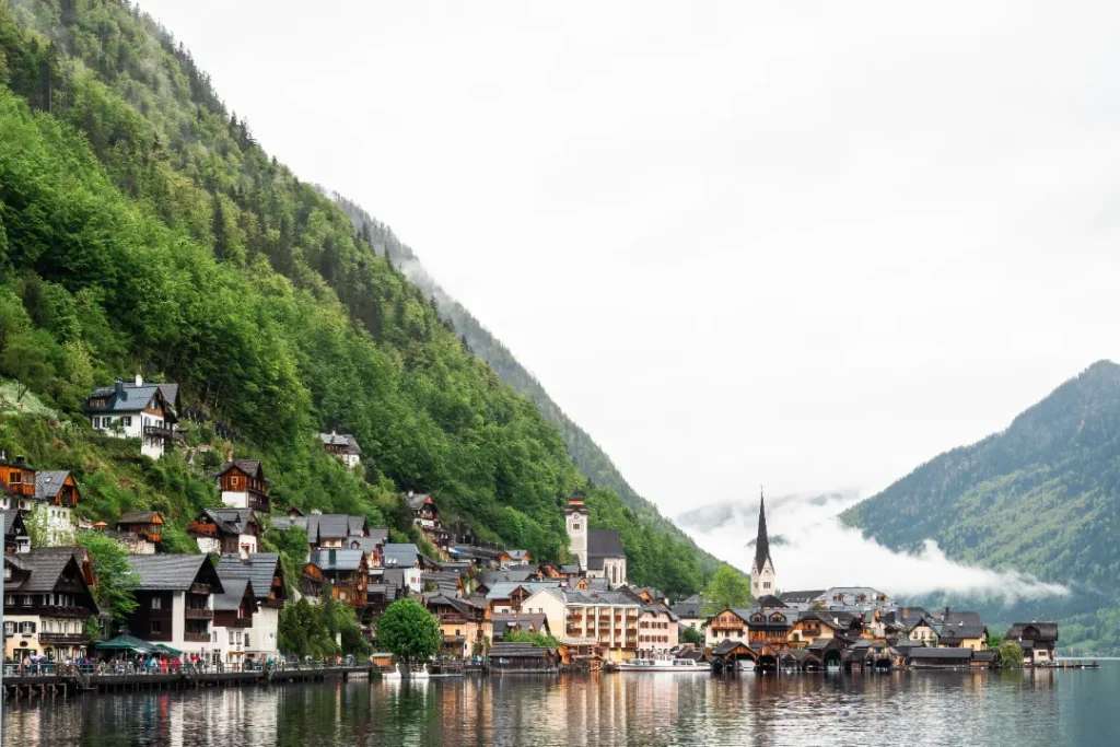 Tham quan HallStatt - Lạc vào xứ sở thiên nga ở Áo