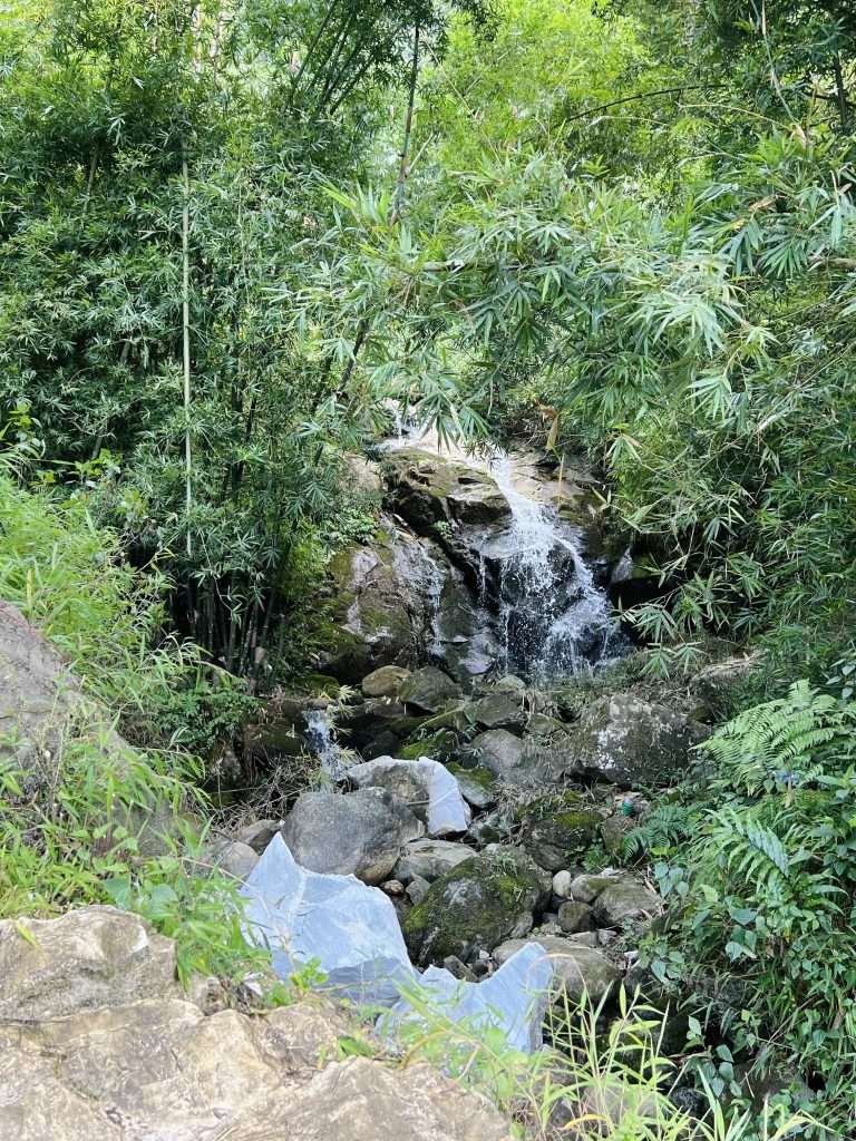 trekking Hầu Thào