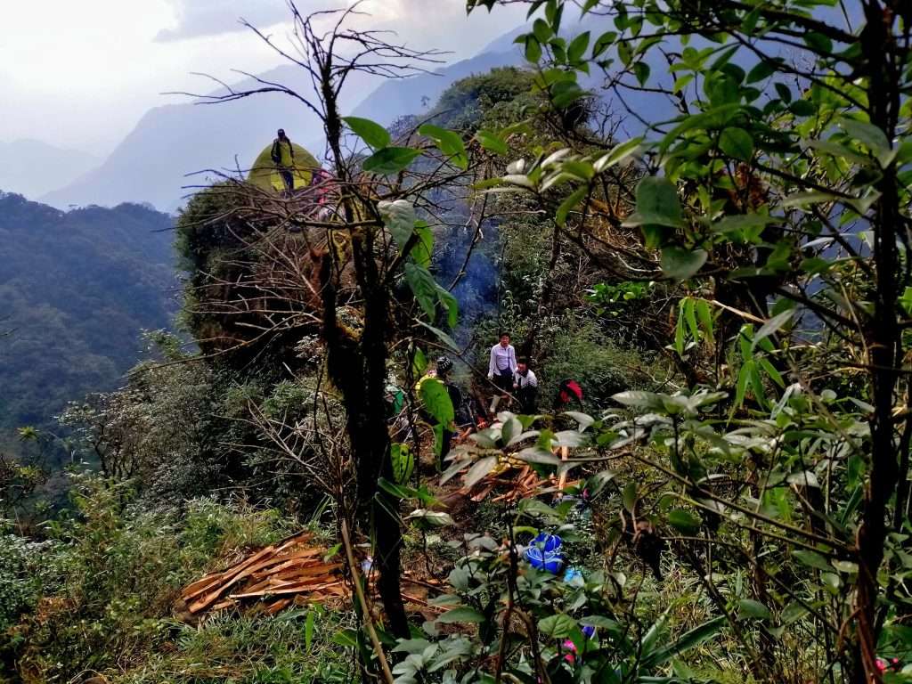 trekking Ngũ Chỉ Sơn