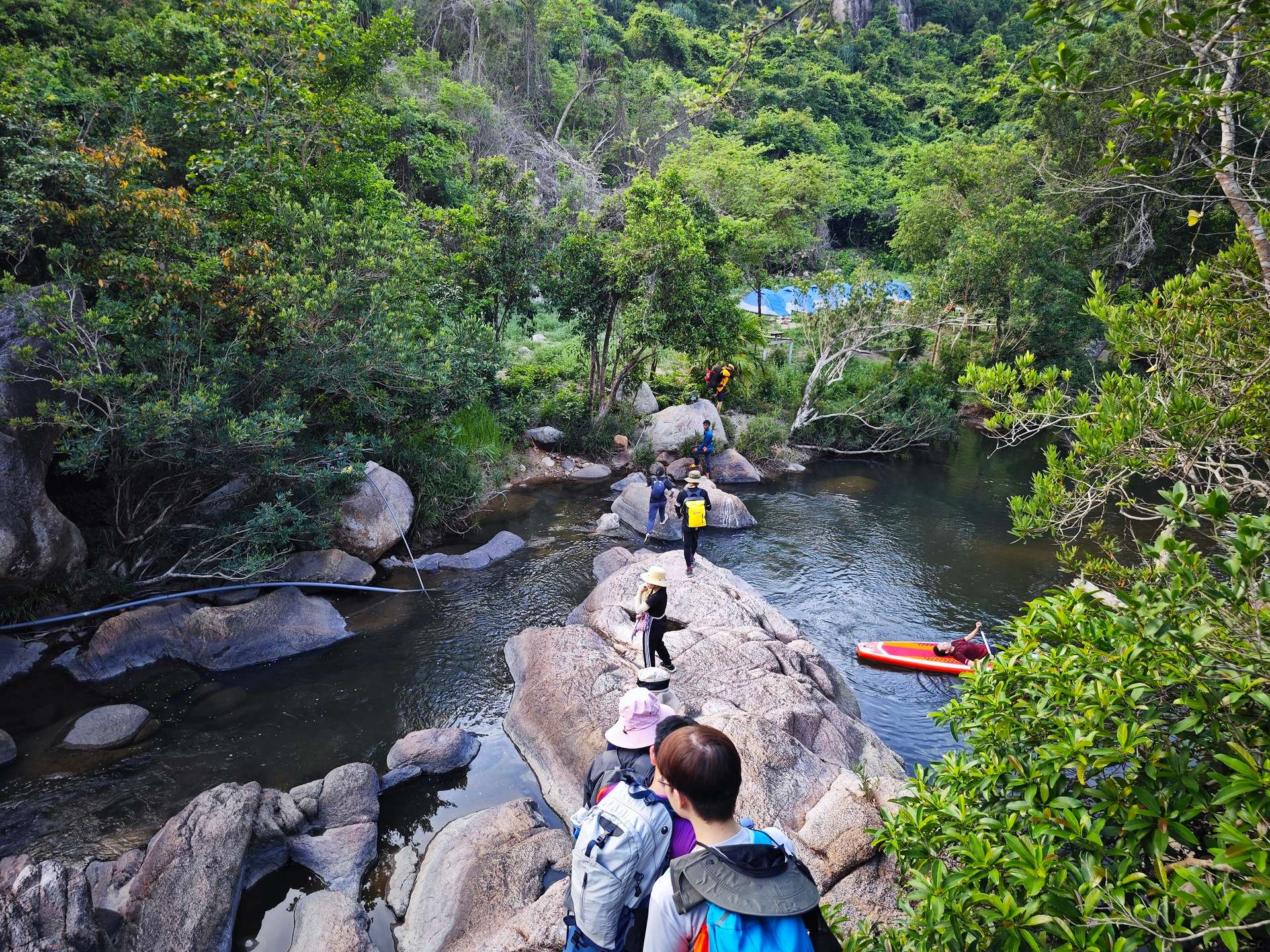 trekking núi chúa