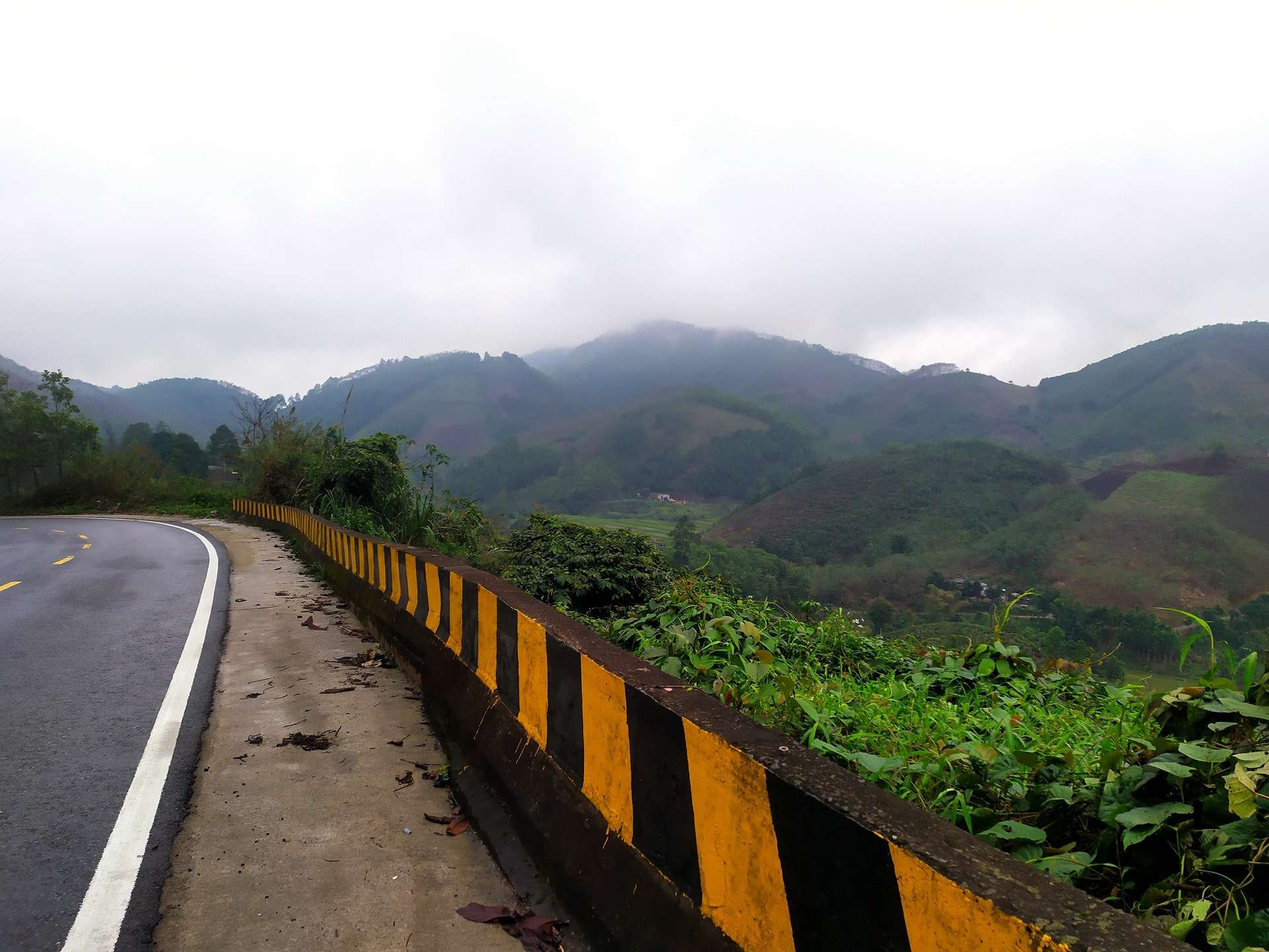 trekking tà xùa 3 đỉnh