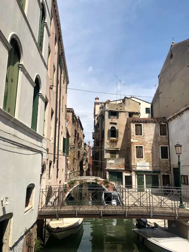 Cứ đi và rồi lạc ở Thành phố Venice