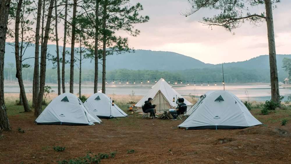 Cắm trại bên hồ Tuyền Lâm