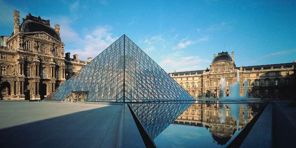 Ghé thăm bảo tàng Louvre của Pháp 