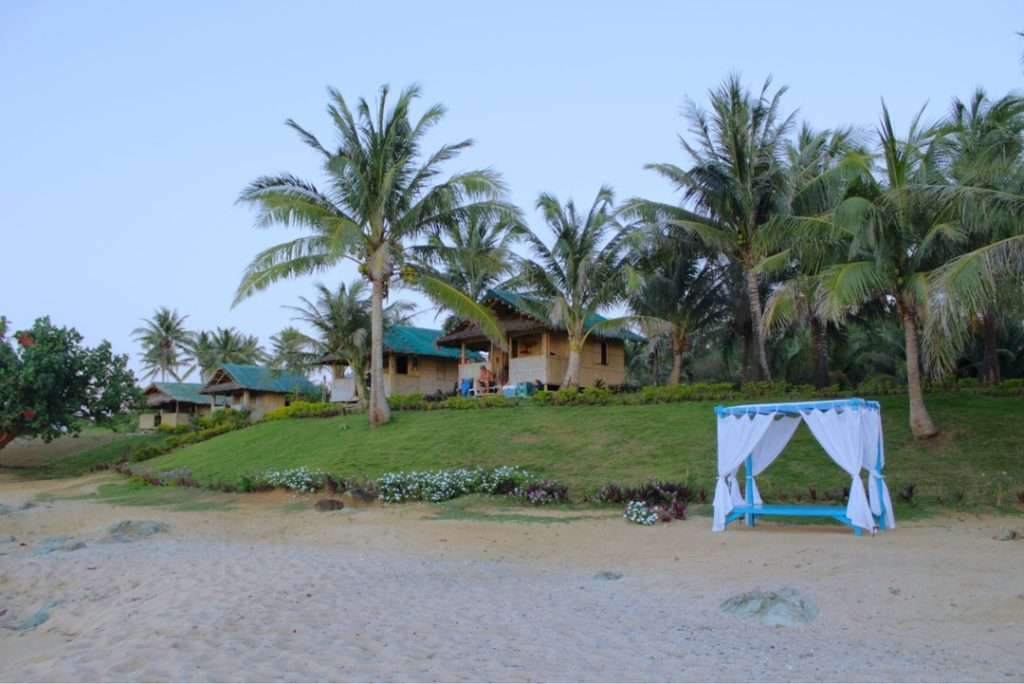 Resort trên đảo Jomalig