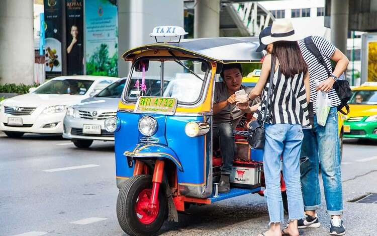 Phương tiện di chuyển ở Lào