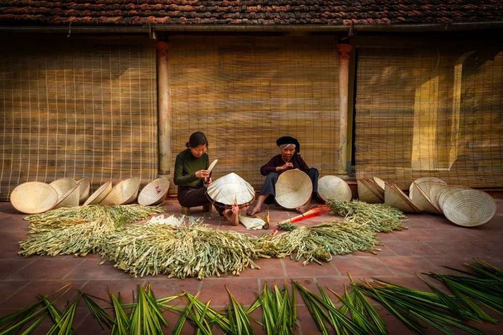 Làng nón Chuông - Nghiêng nghiêng chiếc nón văn hóa Việt