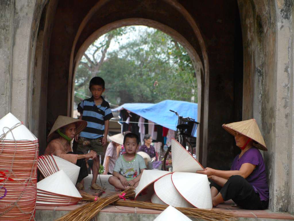 Dạo quanh làng nón Chuông 