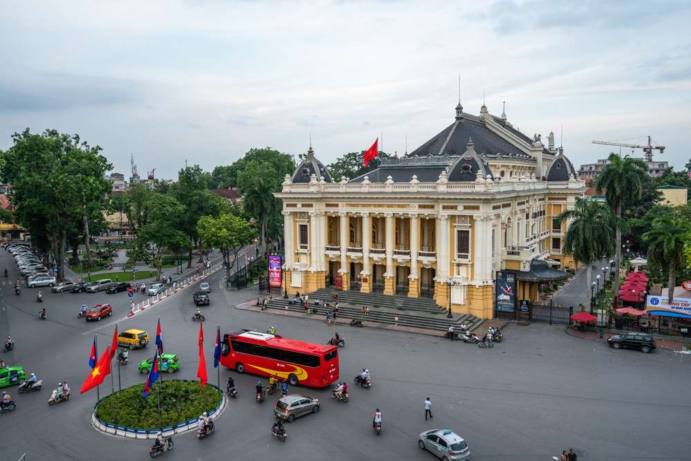 Nhà hát Lớn với hàng trăm năm tuổi