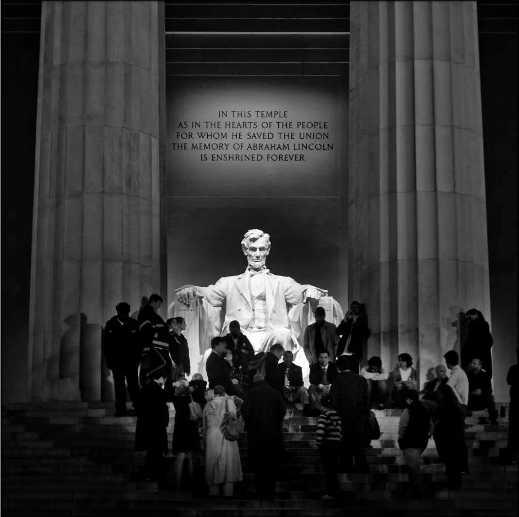 Tượng tổng thống Abraham Lincoln 