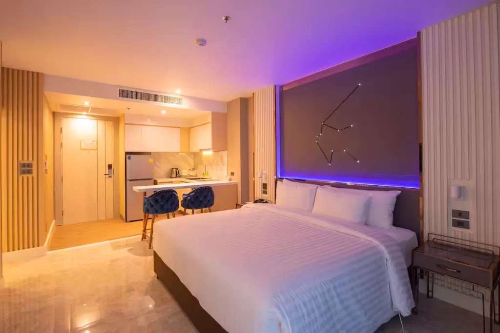 Phòng nghỉ tại Pattaya Discovery Beach Hotel 