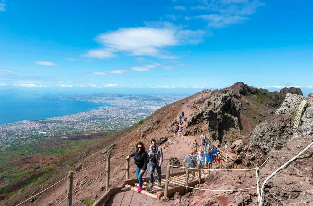 Kinh nghiệm khám phá núi lửa Vesuvius