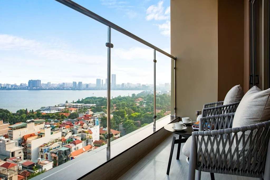 Oakwood Residence Hanoi có tầm nhìn ra thẳng hồ Tây