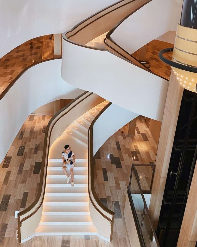 Cầu thang của InterContinental Phú Quốc Long Beach Resort 