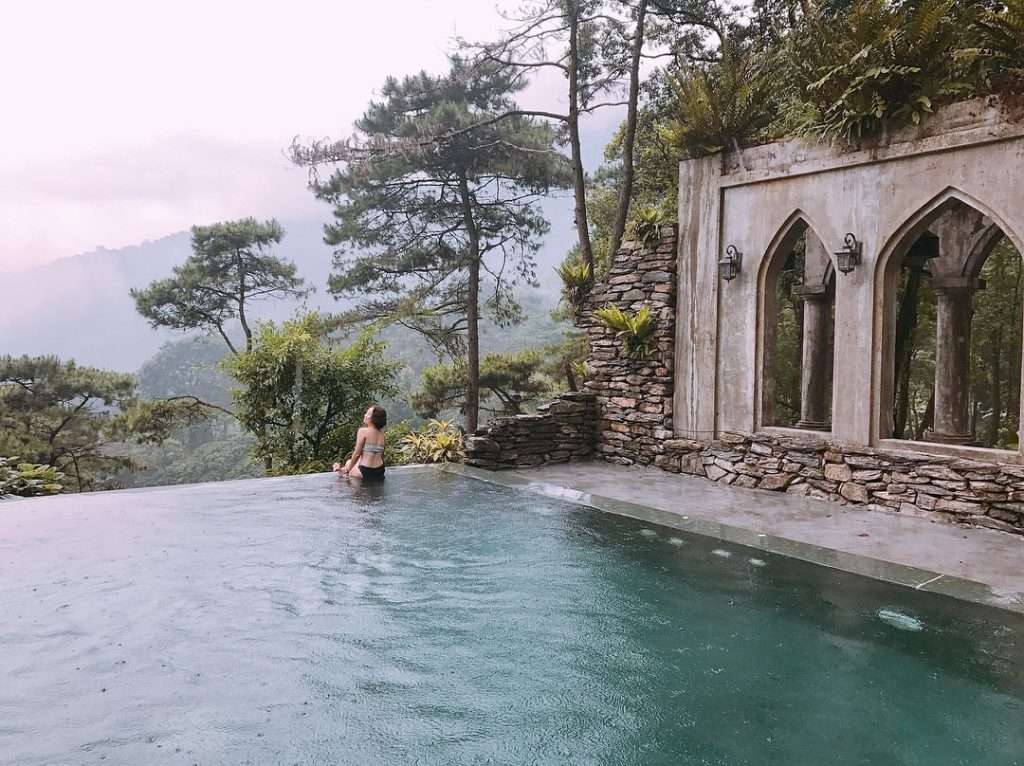 Hồ bơi tại Meliá Ba Vì Mountain Retreat 