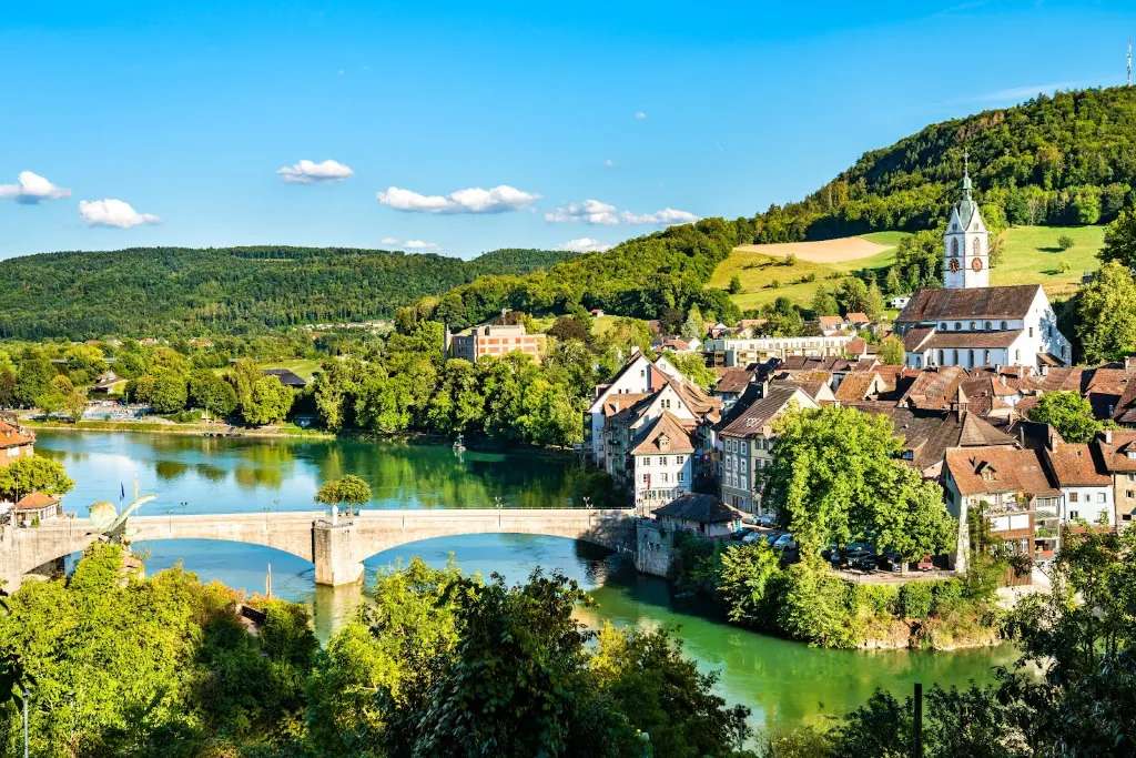Dòng sông Rhine đầy thơ mộng của châu Âu 