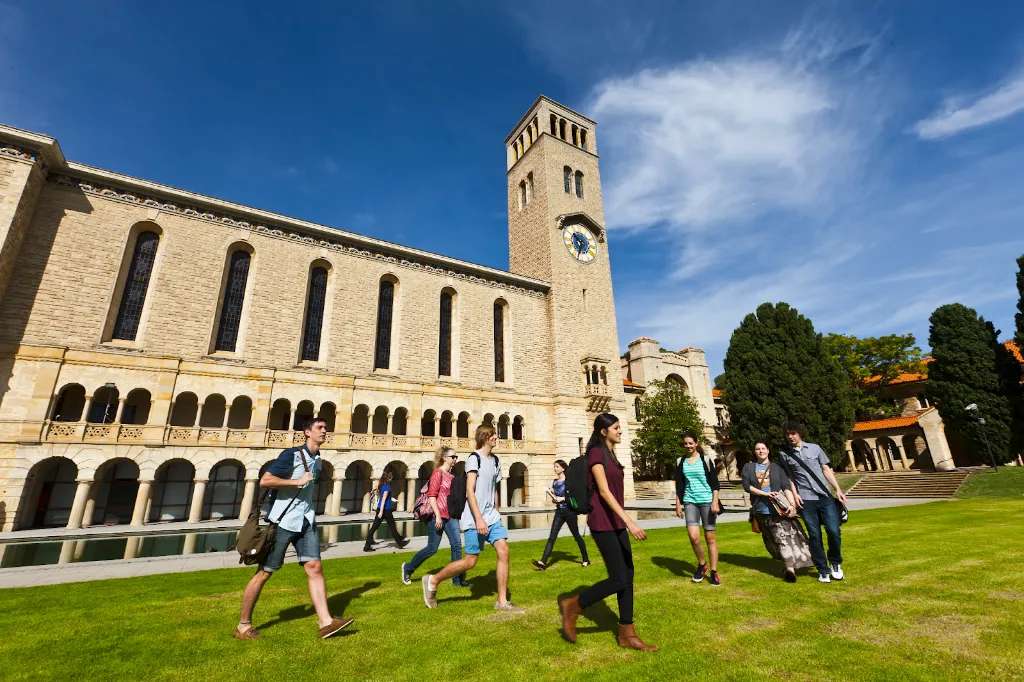 Hệ thống trường đại học và cơ hội việc làm tại thành phố Perth 