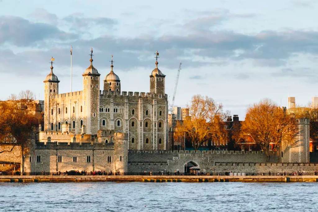 Tháp London – biểu tượng lịch sử của vương quốc Anh @shutterstock