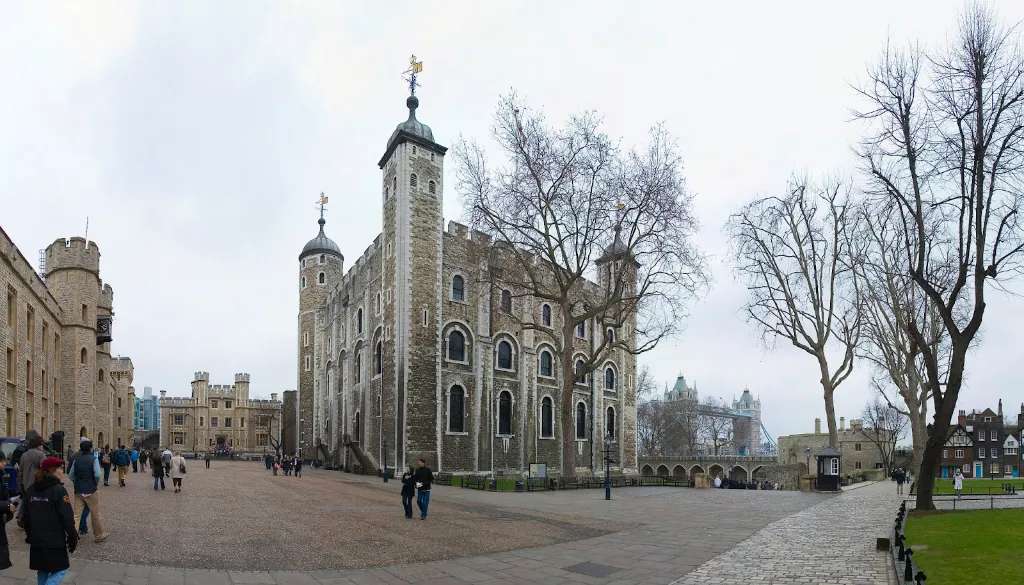 Cách di chuyển đến Tower of London @Wikipedia