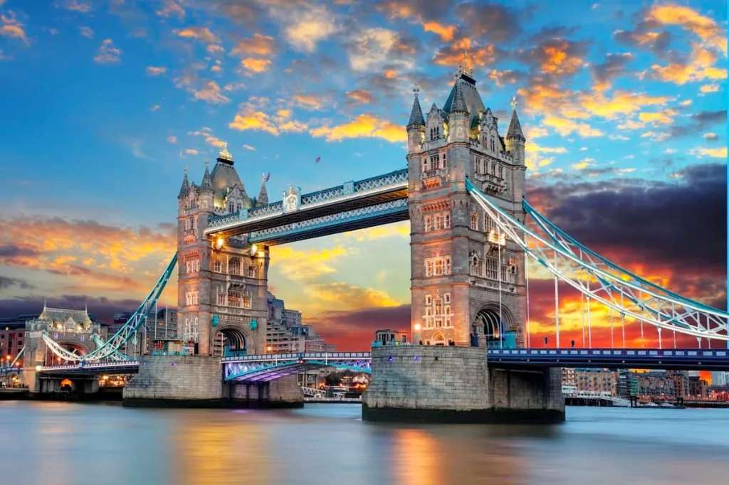 Khái quát lịch sử của tháp London @shutterstock