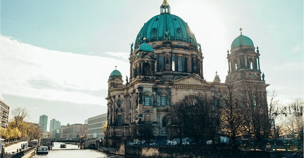 Cần chuẩn bị gì khi đi Berlin du lịch @shutterstock