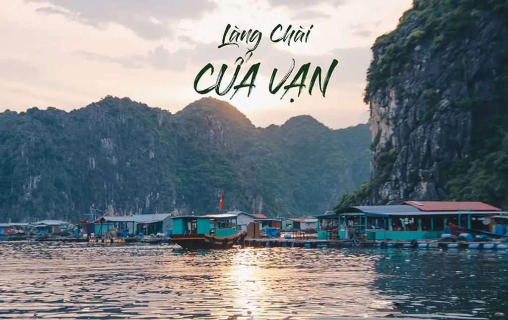 Làng chài Cửa Vạn