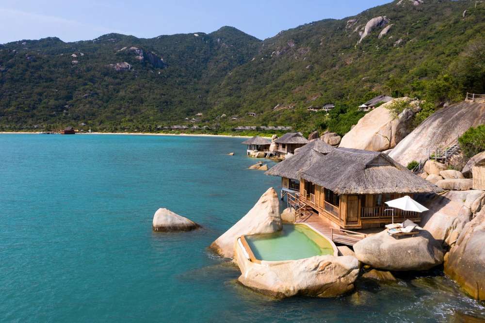 Bể bơi tại Six Senses Ninh Van Bay