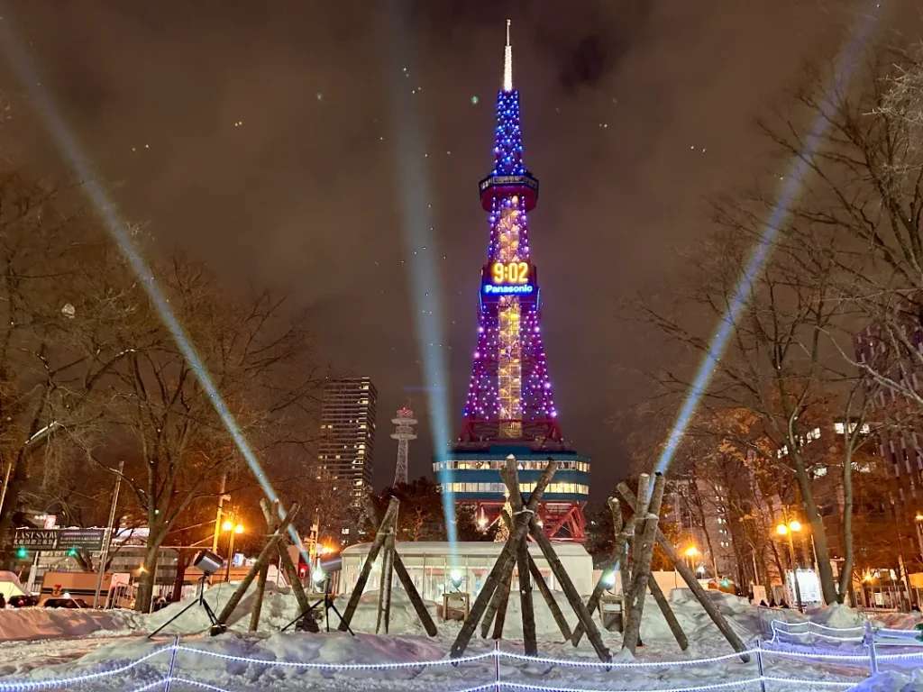 Tháp truyền hình Sapporo một trong những top night view ở Sapporo và Nhật Bản nói chung - địa điểm du lịch Sapporo