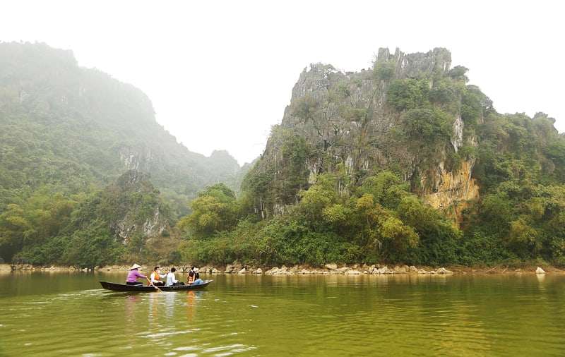 Khám phá hồ Quan Sơn