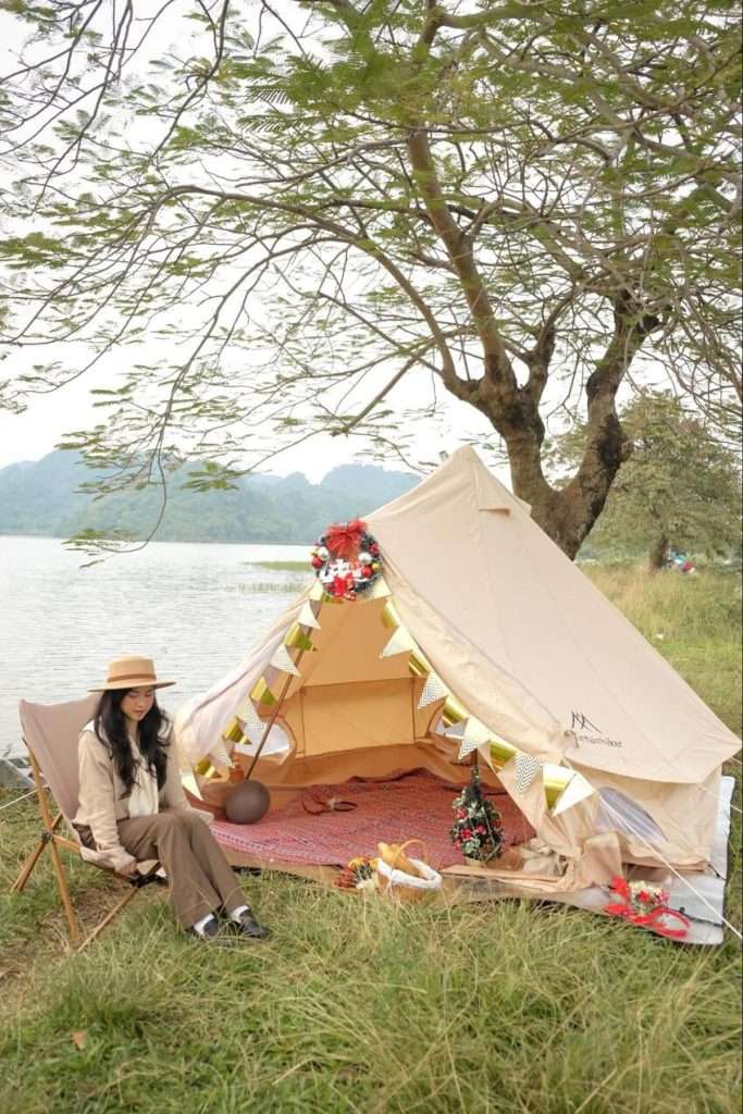 Cắm trại tại hồ Quan Sơn