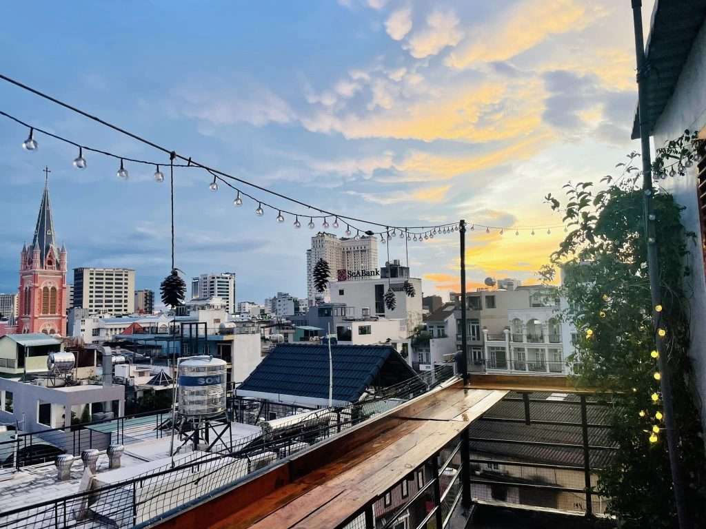 cafe rooftop quận 1