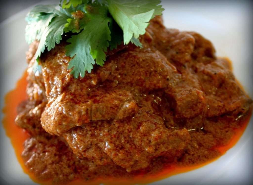 Món Rendang- Đặc sản Malaysia