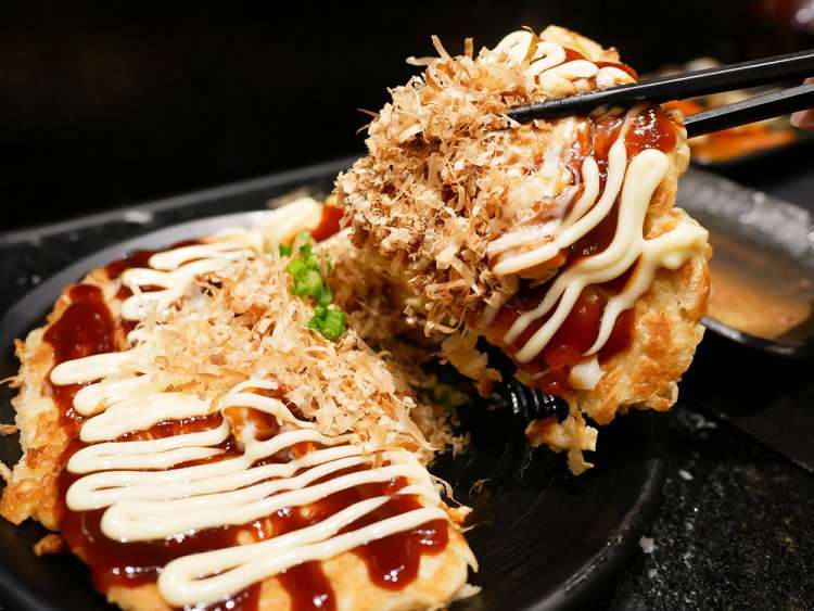 Bánh Okonomiyaki của Osaka