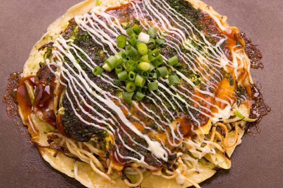 Bánh Okonomiyaki ở Hiroshima