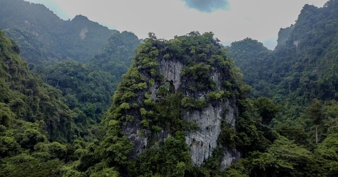 Phát hiện thung lũng hoang sơ cách Hà Nội hơn 100km, du khách ví như "kỳ quan thiên nhiên ẩn trong rừng"- Ảnh 7.