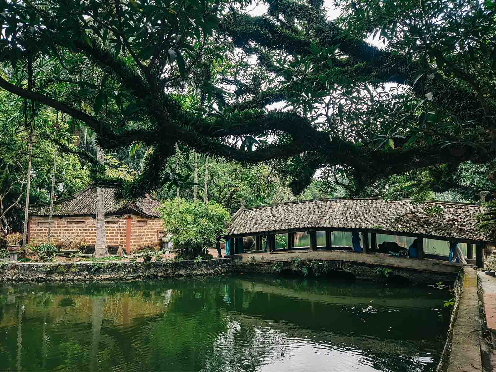 Ngoài Chùa Cầu Hội An, Việt Nam còn có 5 cây cầu ngói cổ kính khác nổi tiếng không kém- Ảnh 13.