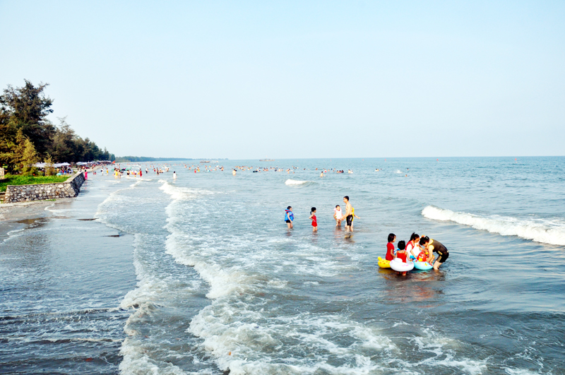 Không phải Nha Trang hay Đà Nẵng, bãi biển dài nhất Việt Nam nằm ở ngay miền Bắc: Cách Hà Nội chỉ 300km- Ảnh 6.