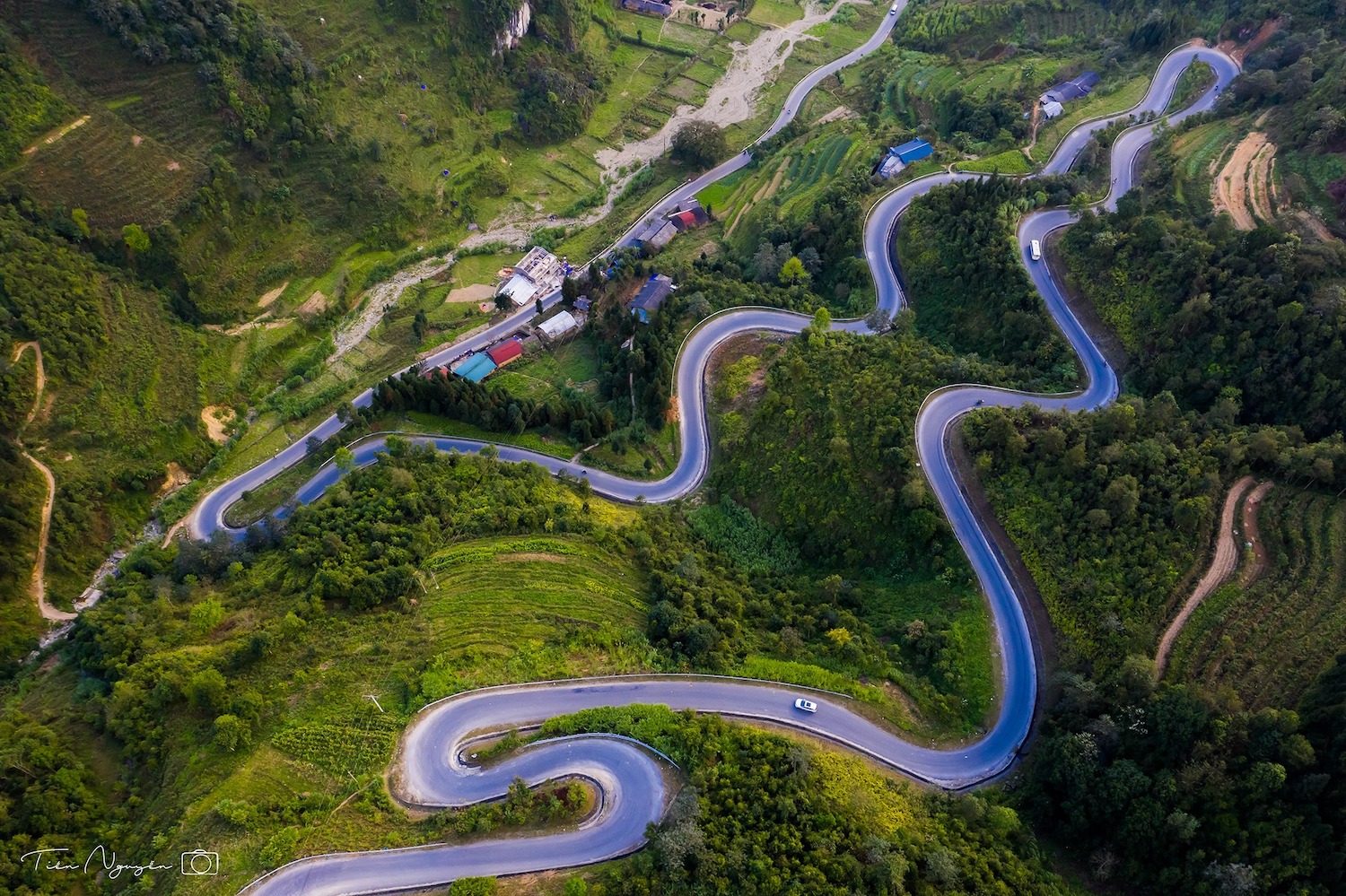 Phát hiện ngôi làng nằm dưới chân đèo, được ví như "bông hoa nơi địa đầu Tổ Quốc", cách thành phố 160km- Ảnh 4.