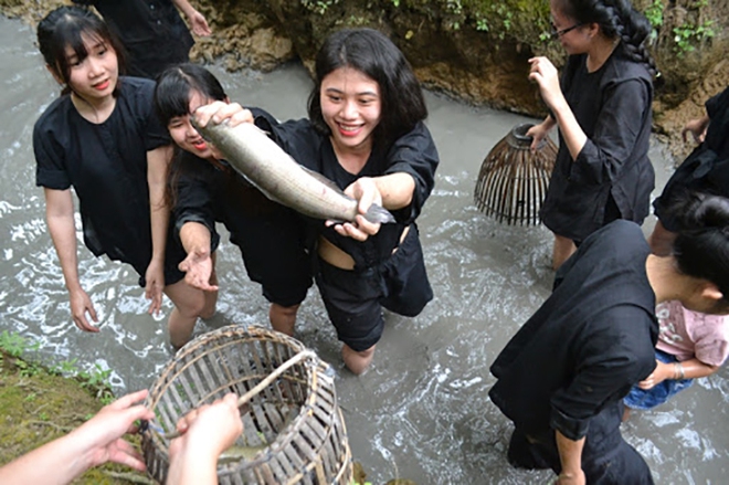 Thành phố được ví "mát" nhất miền Tây, từng lọt top trong lành nhất Đông Nam Á, cách TP.HCM chỉ hơn 100km- Ảnh 7.