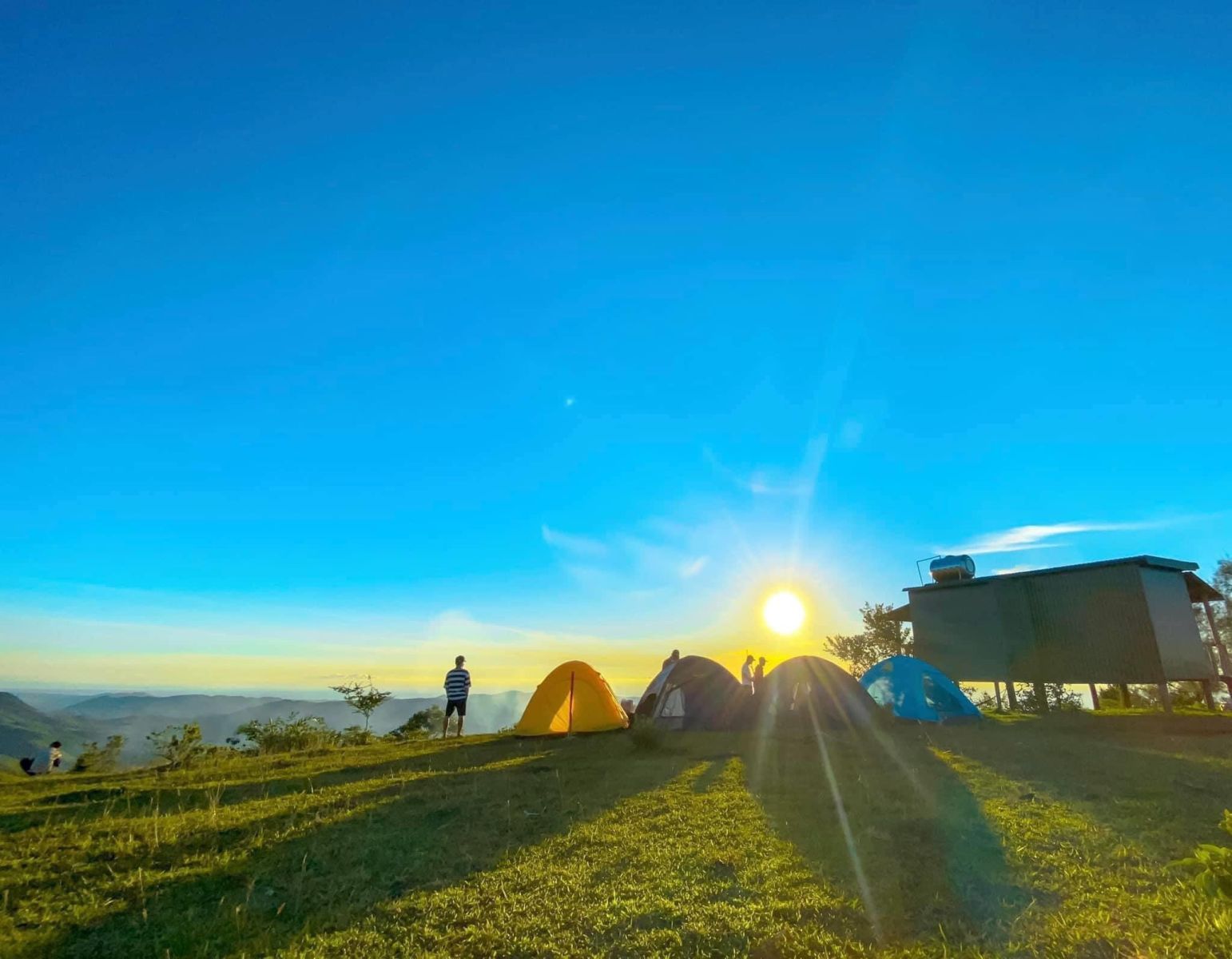 Phát hiện cao nguyên cảnh như nước ngoài, khí hậu có đủ 4 mùa trong ngày, cách thành phố hơn 100km- Ảnh 4.