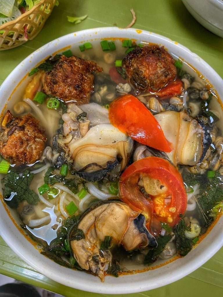 Bún ốc phố cổ Hà Nội