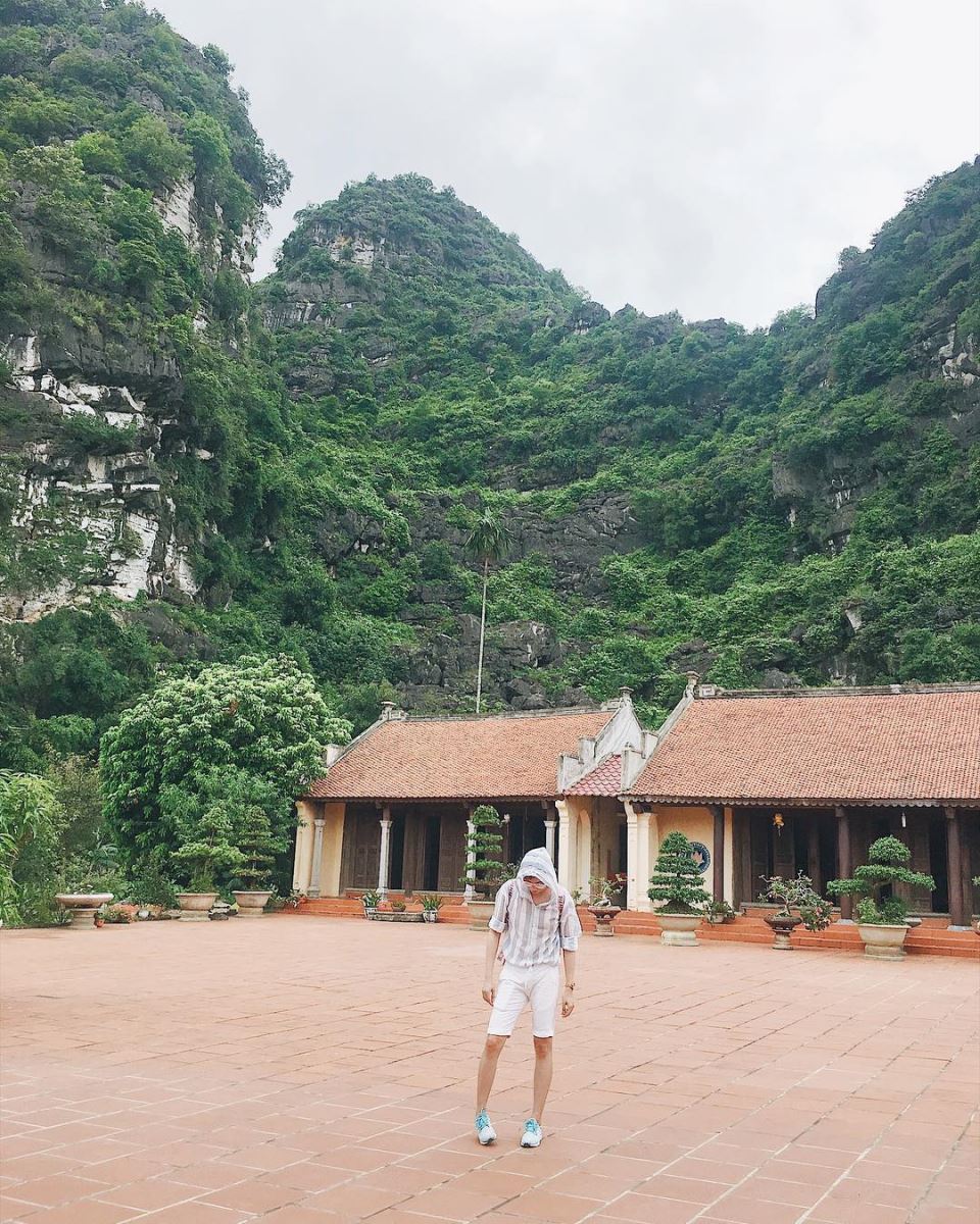 Ngôi chùa cầu duyên hơn 1000 năm tuổi, cách Hà Nội khoảng 100km: Những ai đang "lẻ bóng" không nên bỏ lỡ!- Ảnh 3.